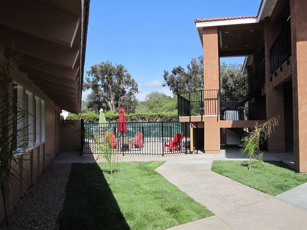 Rancho California Inn テメキュラ エクステリア 写真