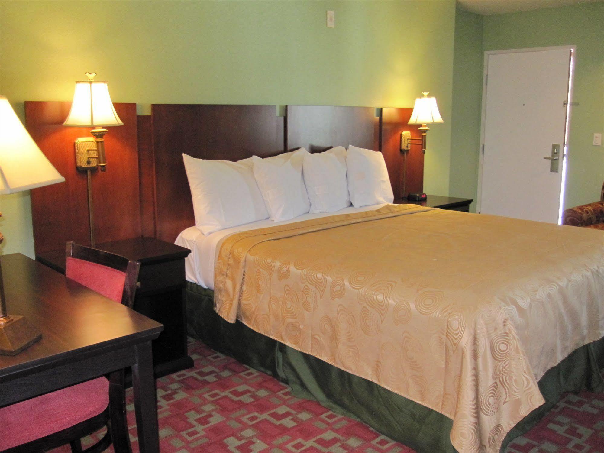Rancho California Inn テメキュラ エクステリア 写真