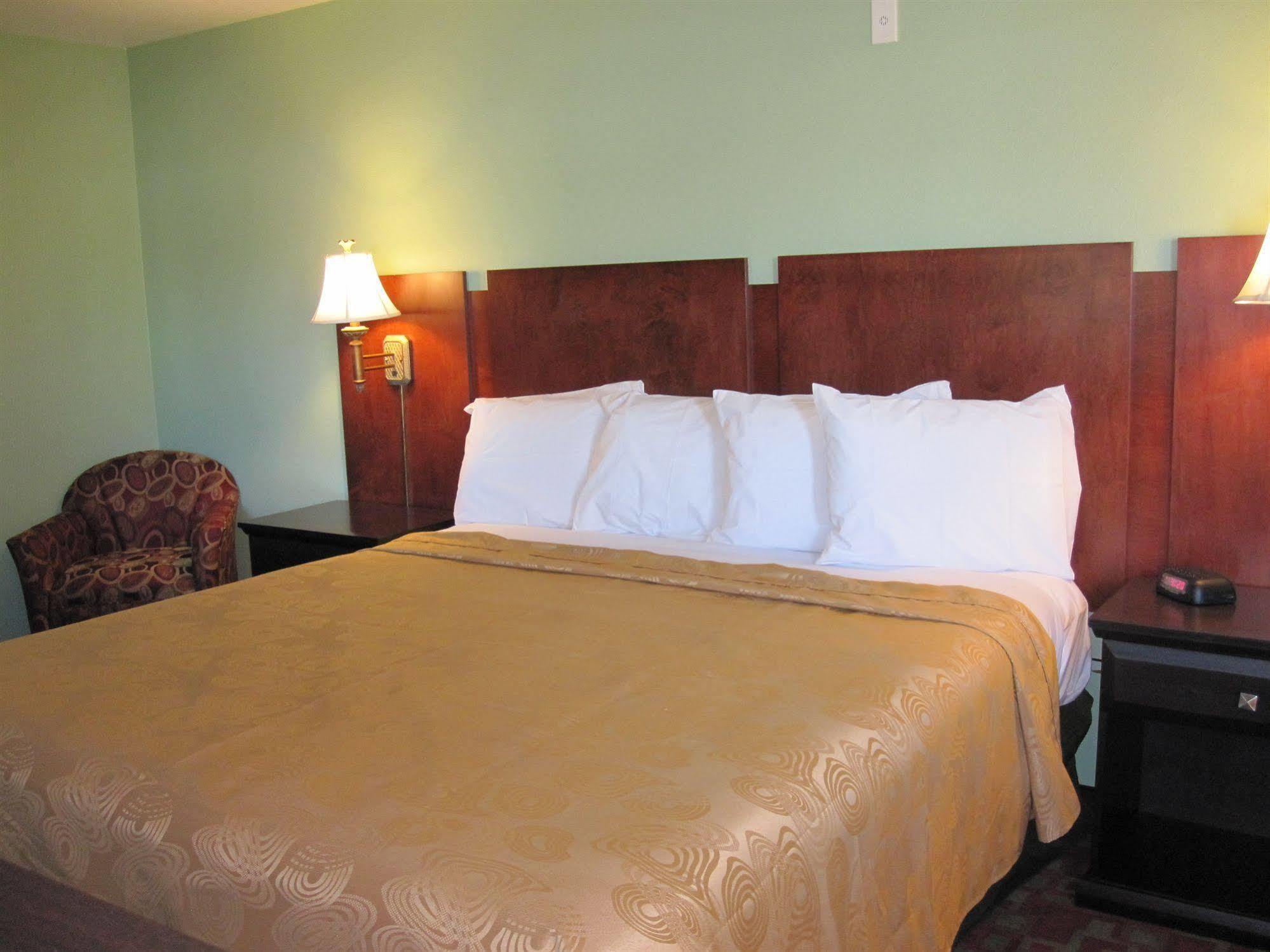 Rancho California Inn テメキュラ エクステリア 写真
